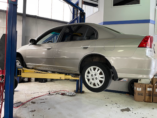 Auto Repair Shop «Springdale Automotive (Prospect)», reviews and photos, 13212 W U.S. Hwy 42, Prospect, KY 40059, USA