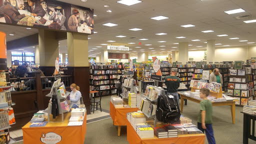 Book Store Barnes Noble Reviews And Photos 131 Colonie