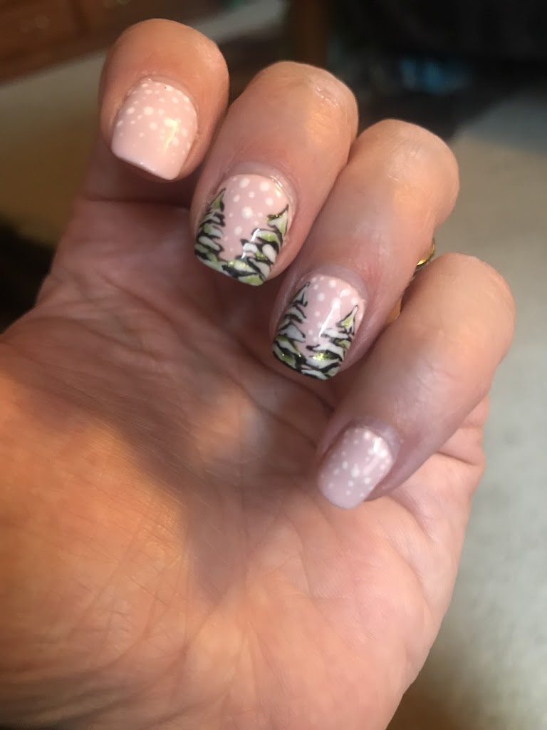 Q Nail Spa 53132