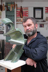 Vizsolyi János szobrászművész