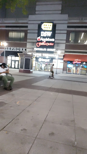 Shopping Mall «Atlantic Terminal Mall», reviews and photos, 139 Flatbush Ave, Brooklyn, NY 11217, USA