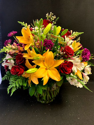 Florist «Mid Cities Florist», reviews and photos, 3225 Harwood Rd F, Bedford, TX 76021, USA