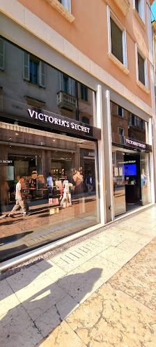 Victoria's Secret Via Giuseppe Mazzini, 60, 37121 Verona VR, Italia