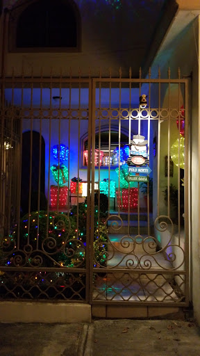 Shopping Mall «Casis Shopping Center», reviews and photos, 2727 Exposition Blvd # 101, Austin, TX 78703, USA