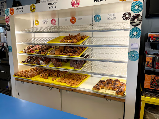 Donut Shop «Daylight Donuts», reviews and photos, 1243 W Central Ave, El Dorado, KS 67042, USA