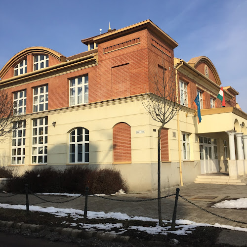kossuth lajos általános iskola kisújszállás magyar