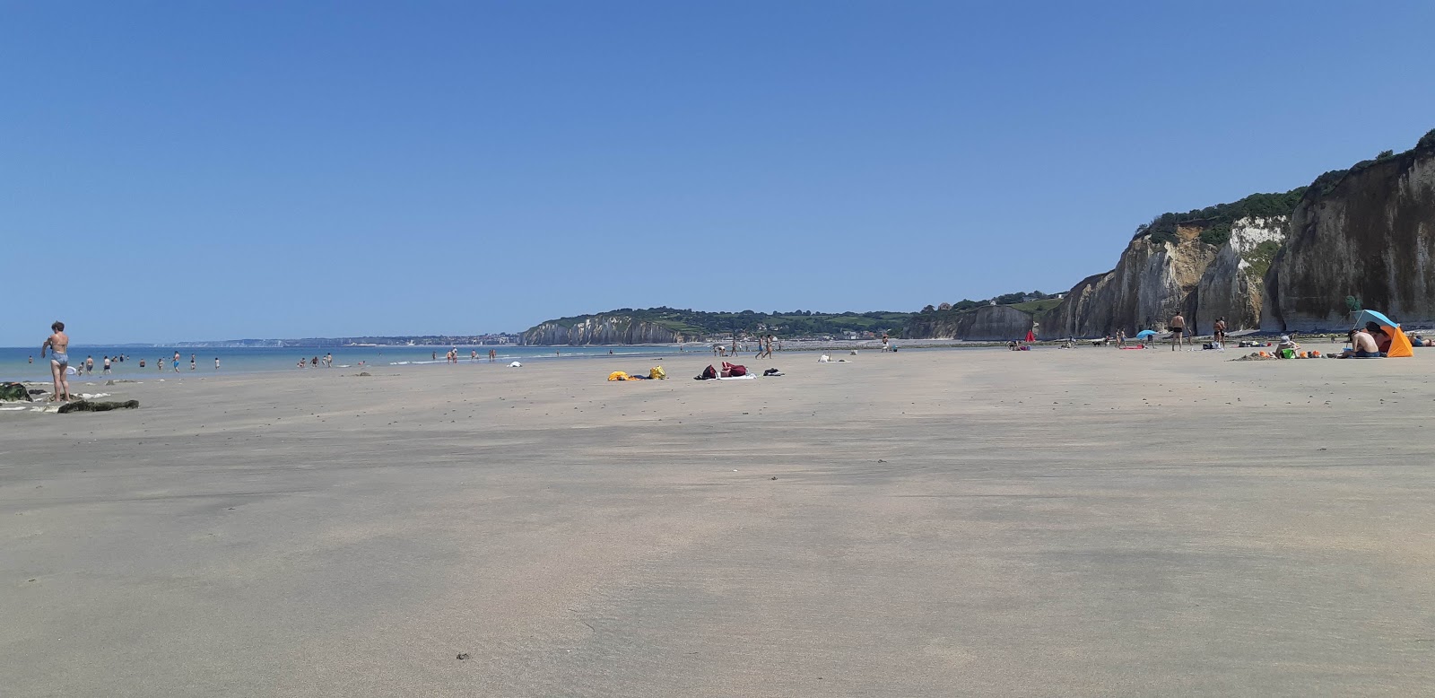 Photo de Petit Ailly Beach zone sauvage