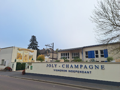 Joly-Champagne à Troissy
