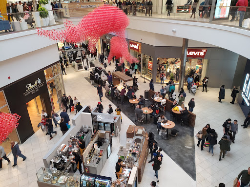 Shopping Mall «Fashion Outlets of Chicago», reviews and photos, 5220 Fashion Outlets Way, Rosemont, IL 60018, USA