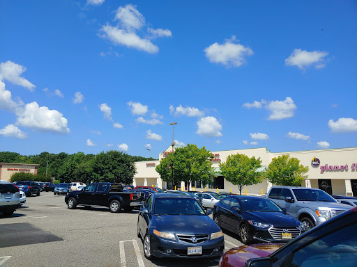 Gym «Planet Fitness», reviews and photos, 301 Oyster Point Rd, Newport News, VA 23602, USA