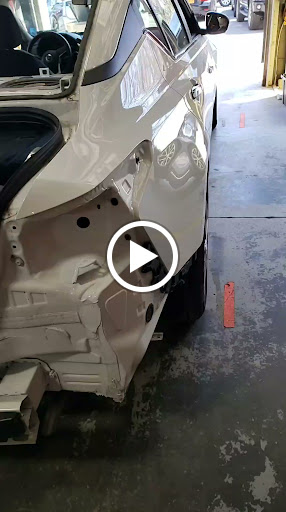 Auto Body Shop «Bi County Auto Body Inc», reviews and photos, 400 E Main St, Smithtown, NY 11787, USA