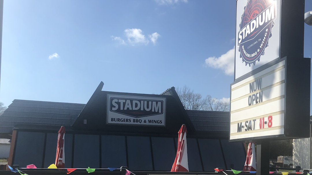 Stadium-Burgers, BBQ and Wings