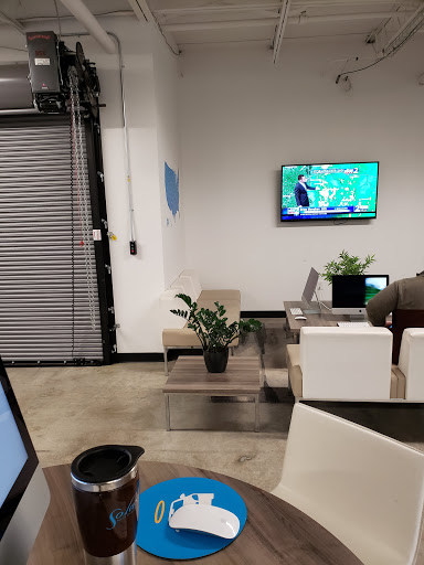 Used Car Dealer «Carvana Atlanta», reviews and photos, 1026 Marietta St NW, Atlanta, GA 30318, USA