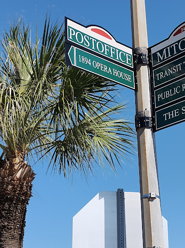 Bar «The Proletariat Gallery & Public House», reviews and photos, 2221 Market St #100, Galveston, TX 77550, USA