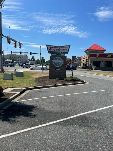 Donut Shop «Krispy Kreme Doughnuts», reviews and photos, 1444 N Battlefield Blvd, Chesapeake, VA 23320, USA
