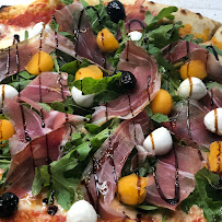 Plats et boissons du Pizzas à emporter pizzeria Pizza du Monde à Orange - n°17