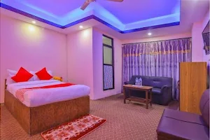 OYO 656 Hotel Shree Guru image