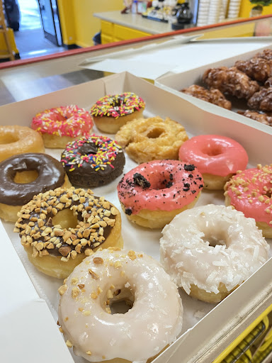 Donut Shop «King Donuts», reviews and photos, 1019 Cumberland Falls Hwy c134, Corbin, KY 40701, USA