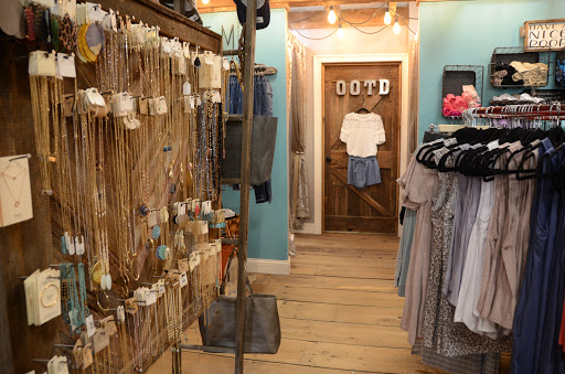 Boutique «Plush Boutique», reviews and photos, 513 7th St, Charleston, IL 61920, USA