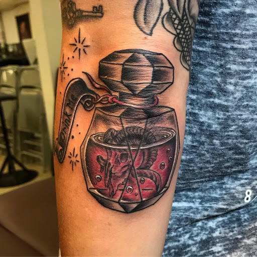 Tattoo Shop «Palace Art Tattoo», reviews and photos, 1779 Thousand Oaks Blvd, Thousand Oaks, CA 91362, USA