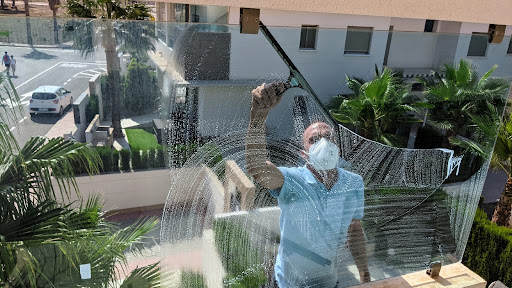 CrystalClean en Torrevieja, Alicante