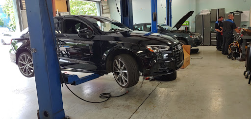 Auto Repair Shop «Import Specialty Service», reviews and photos, 375 Glenrose Ave, Nashville, TN 37210, USA