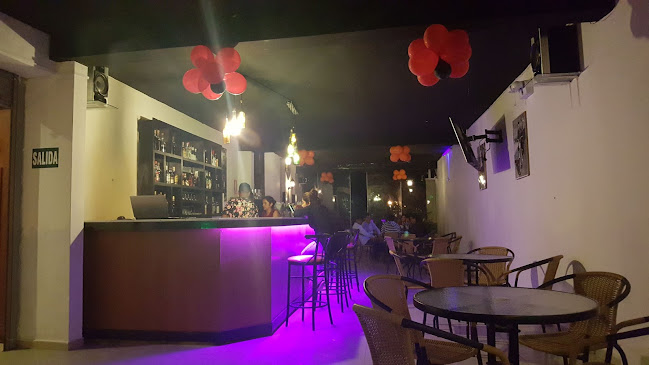 Tumbao Bar Lounge - Pub