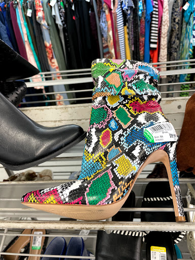 Thrift Store «Goodwill Industries of Middle Tennessee», reviews and photos, 108 Lane Pkwy, Shelbyville, TN 37160, USA