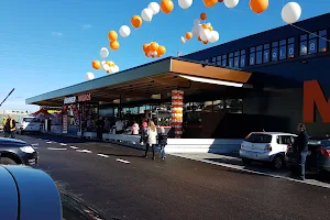 Migros Supermarkt image