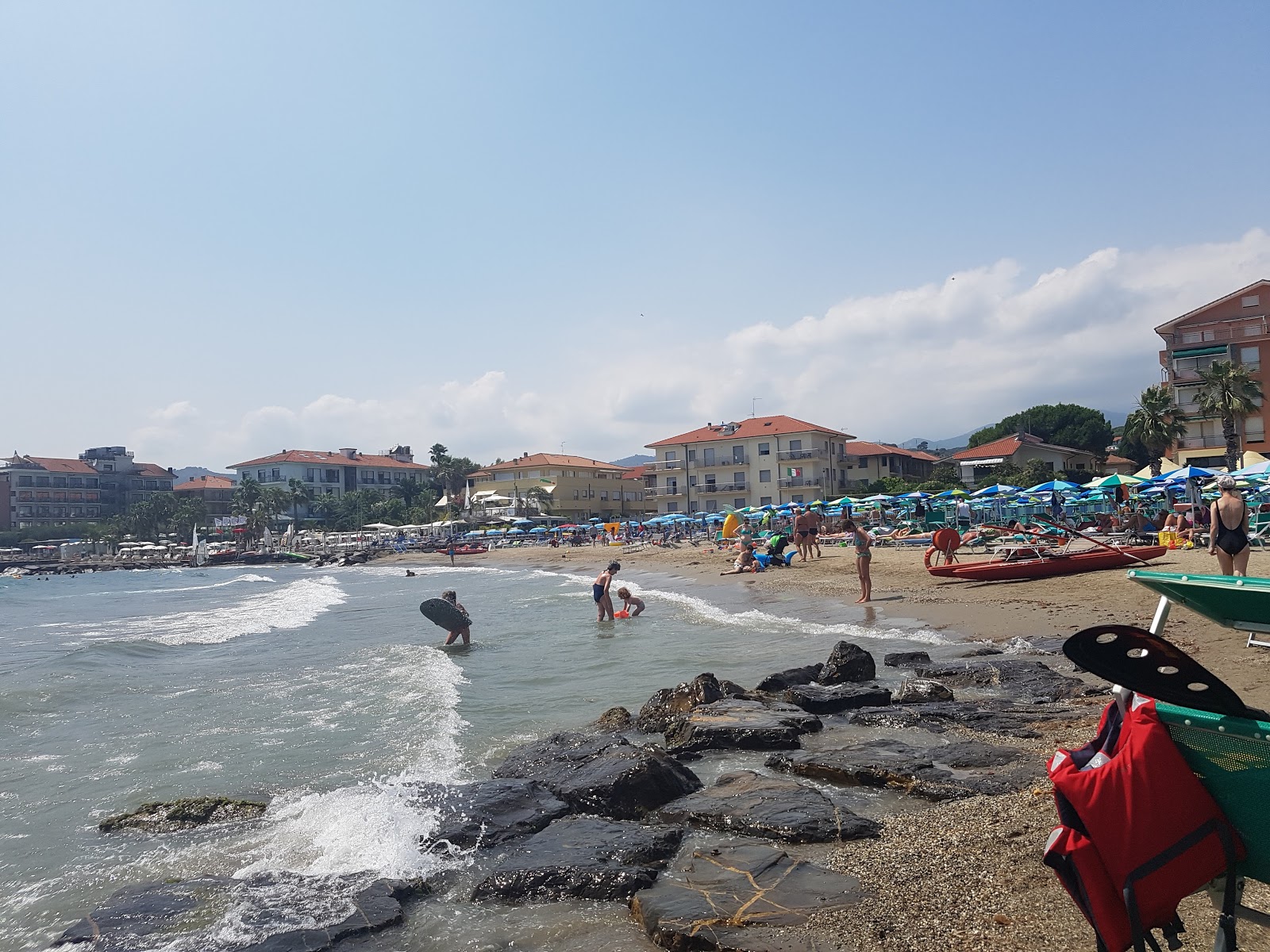 Photo de Diano Marina beach - endroit populaire parmi les connaisseurs de la détente