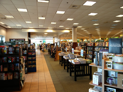 Book Store «Barnes & Noble Booksellers Pensacola», reviews and photos, 1200 Airport Blvd, Pensacola, FL 32504, USA