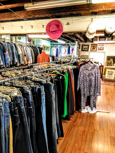 Thrift Store «Prevention of Blindness Society Look Again Resale Shop», reviews and photos, 900 King St, Alexandria, VA 22314, USA