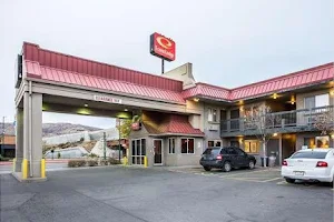 Econo Lodge Downtown image