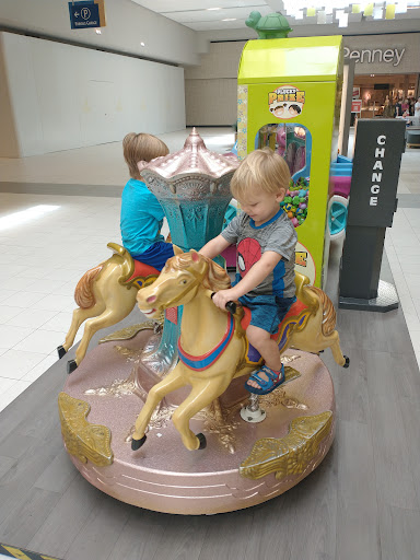 Shopping Mall «Lynnhaven Mall», reviews and photos, 701 Lynnhaven Pkwy, Virginia Beach, VA 23452, USA