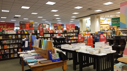 Book Store «Barnes & Noble», reviews and photos, 4300 Montgomery Rd, Ellicott City, MD 21043, USA