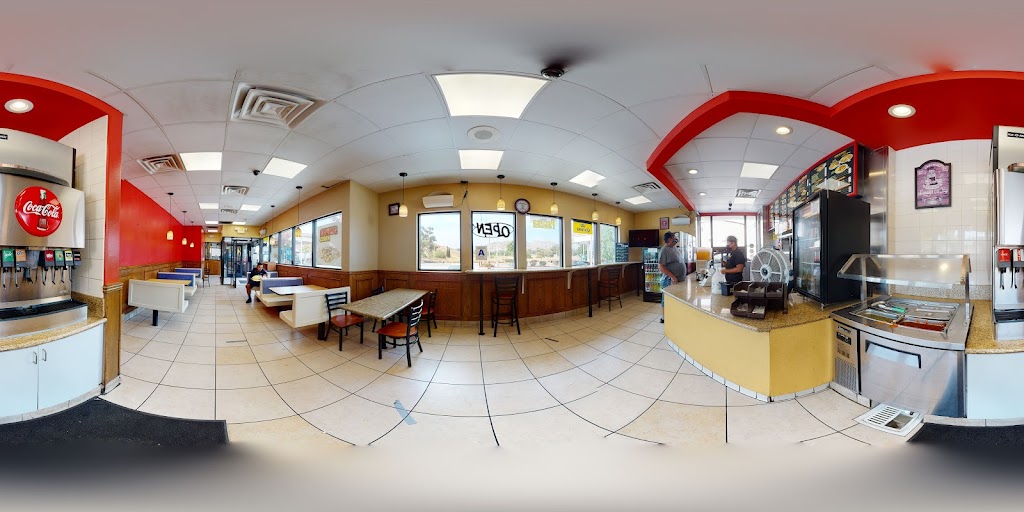 Alberto's Mexican Food 92509