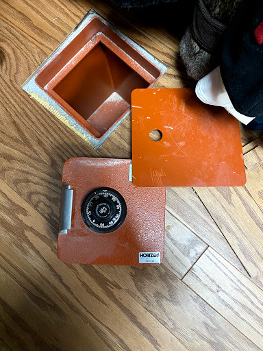 Locksmith «Silverstate Locksmith Ltd», reviews and photos, 800 N Rainbow Blvd #127, Las Vegas, NV 89107, USA