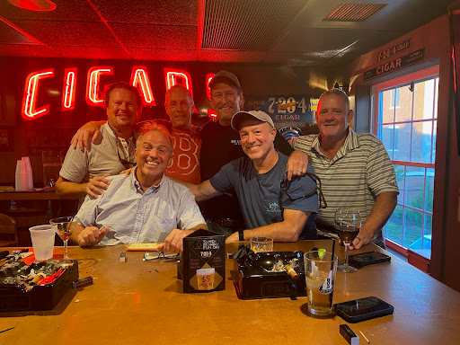 Tobacco Shop «Twins Smoke Shop», reviews and photos, 80 Perkins Rd, Londonderry, NH 03053, USA