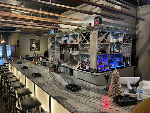 Cigar Shop «Executive Cigar Shop & Lounge», reviews and photos, 837 E New Haven Ave, Melbourne, FL 32901, USA