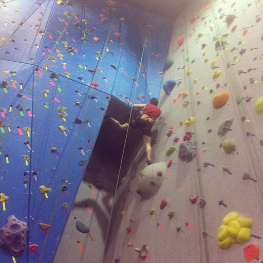 Rock Climbing Gym «Hoosier Heights Indianapolis», reviews and photos, 9850 Mayflower Park Dr, Carmel, IN 46032, USA
