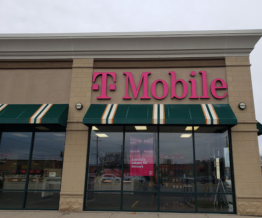 Cell Phone Store «Sprint Store», reviews and photos, 10356 W Roosevelt Rd, Westchester, IL 60154, USA