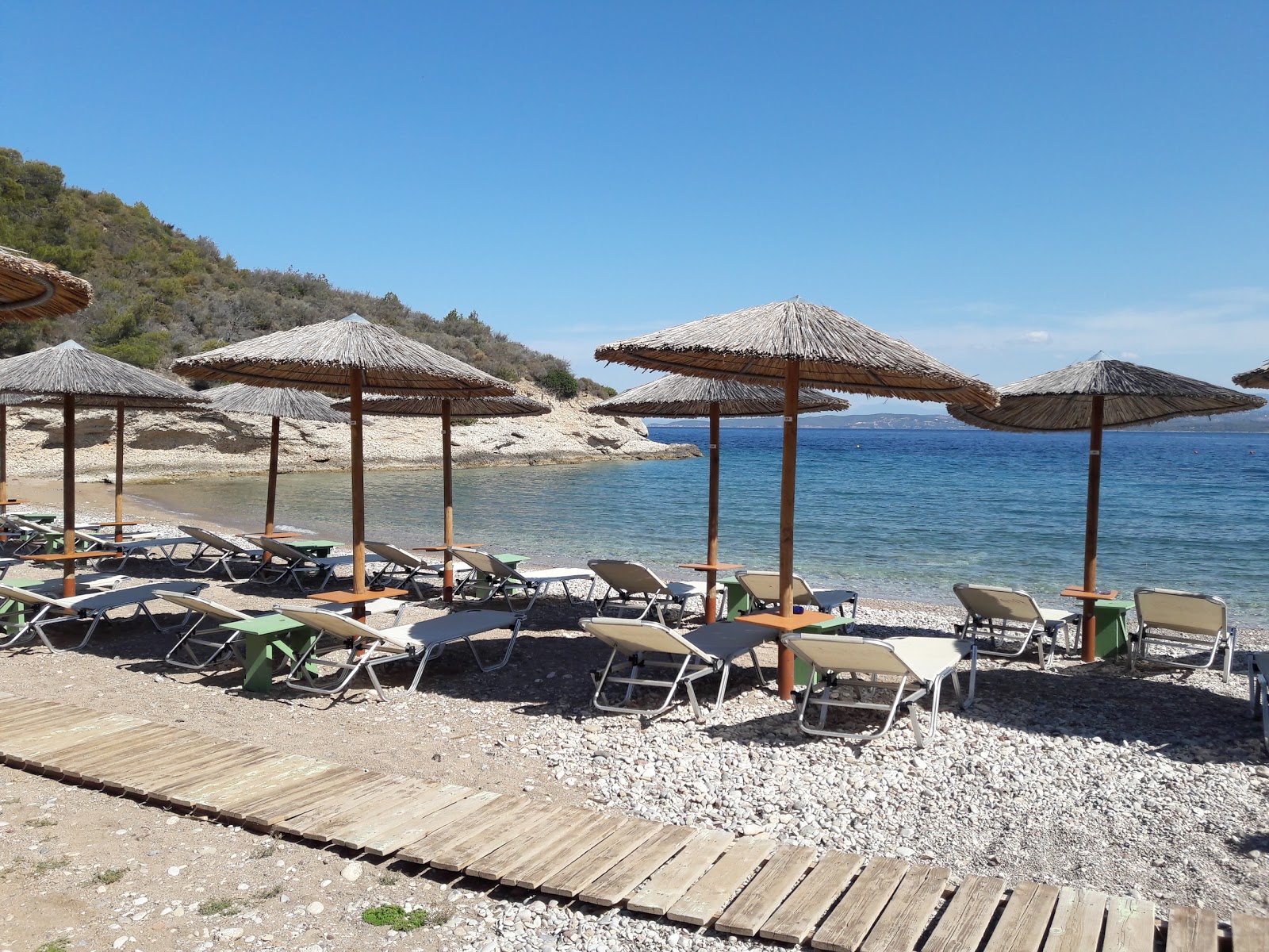 Photo of Vrelos Beach with very clean level of cleanliness
