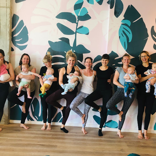 Reviews of Toni Osborne Yoga - SE23 Studio & Garden - Pregnancy, Postnatal, Vinyasa & Private Yoga in London - Yoga studio