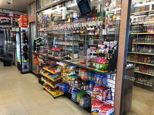 Liquor Store «Olive Liquor», reviews and photos, 6604 W Olive Ave, Glendale, AZ 85302, USA