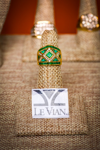 Pawn Shop «Chesapeake Square Pawn», reviews and photos, 2125 Starmount Pkwy #123, Chesapeake, VA 23321, USA