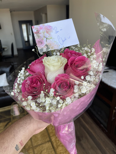 Florist «Flowers By Elena», reviews and photos, 95 Broadway, Methuen, MA 01844, USA