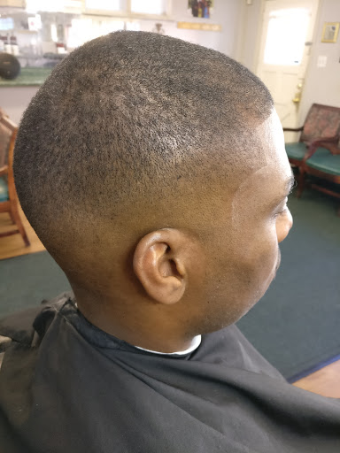 Barber Shop «The Five Star Barbershop», reviews and photos, 207 Long Ln, Upper Darby, PA 19082, USA