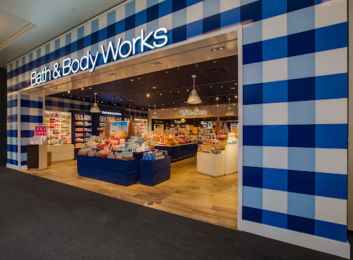 Shopping Mall «Montclair Place», reviews and photos, 5060 N Montclair Plaza Ln, Montclair, CA 91763, USA