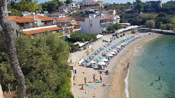 Foto von Paralia Rousoum Gialos mit kleine bucht