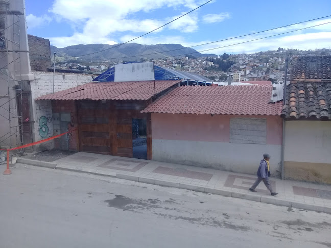 Cancha Sintetica Gol de Oro - Loja